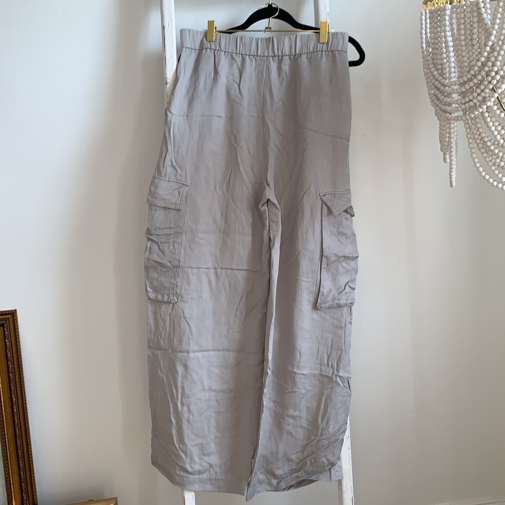 SOLD🙌🏼 Zara Medium cargo pants MEDIUM - Picture 2 of 4